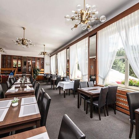 Parkhotel Skalní město Jičín Exterior foto