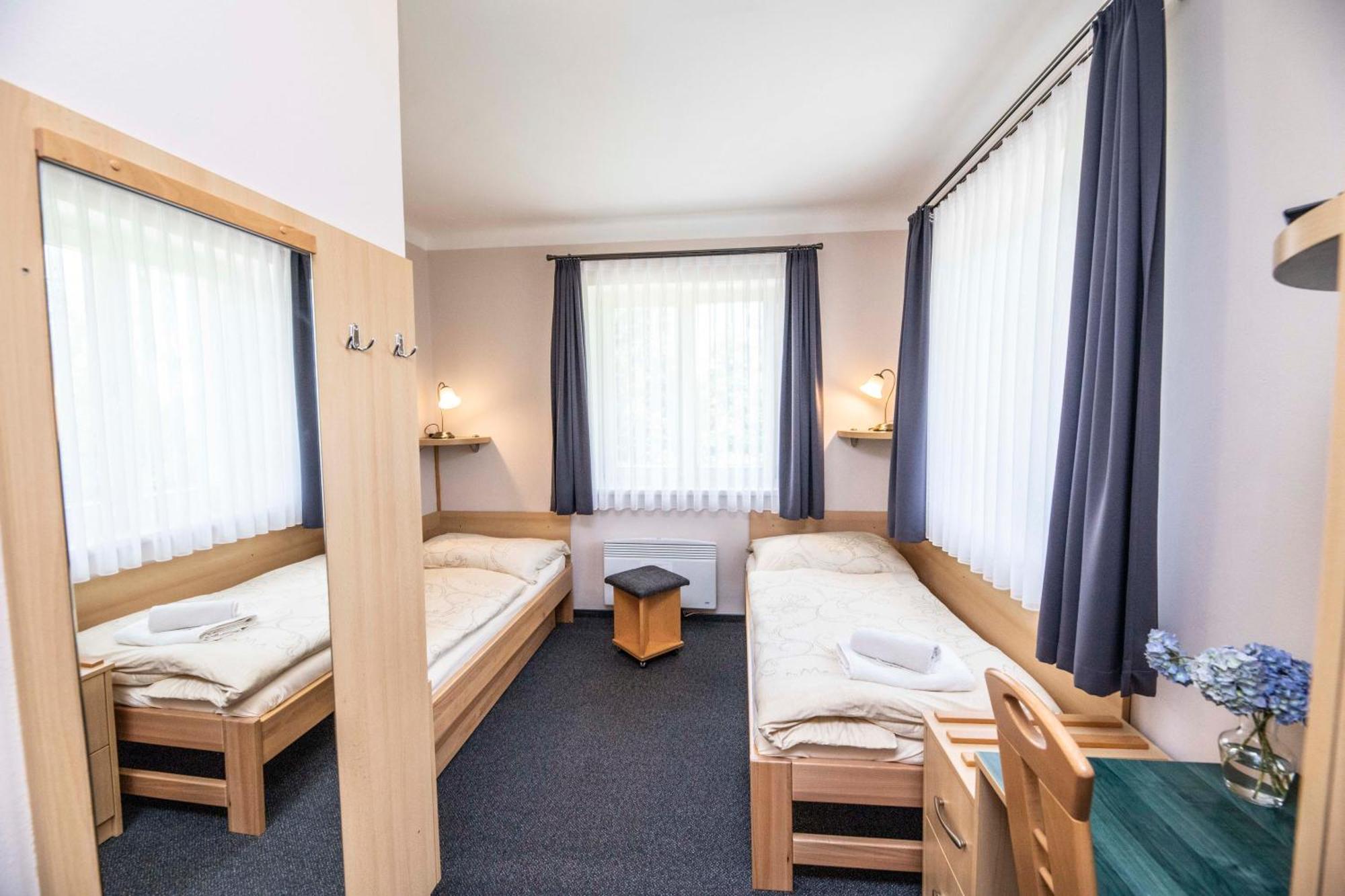 Parkhotel Skalní město Jičín Exterior foto